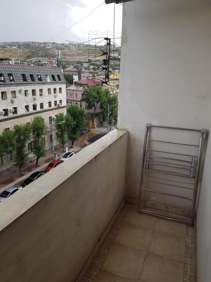Apartment-14 In The Center Of Erevan Exterior foto